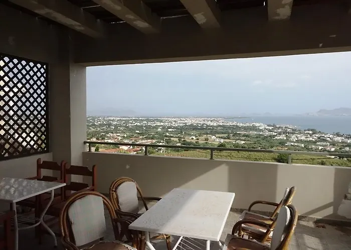 Hercules Hills Sea View דירה *