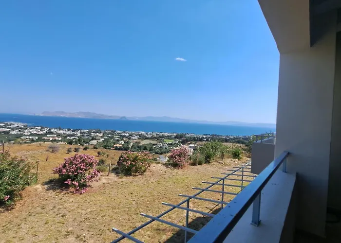 Hercules Hills Sea View Apartment